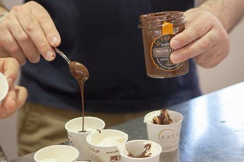 La Crema di Nocciola Il Parodi Gourmet abbinata al gelato al fior di latte